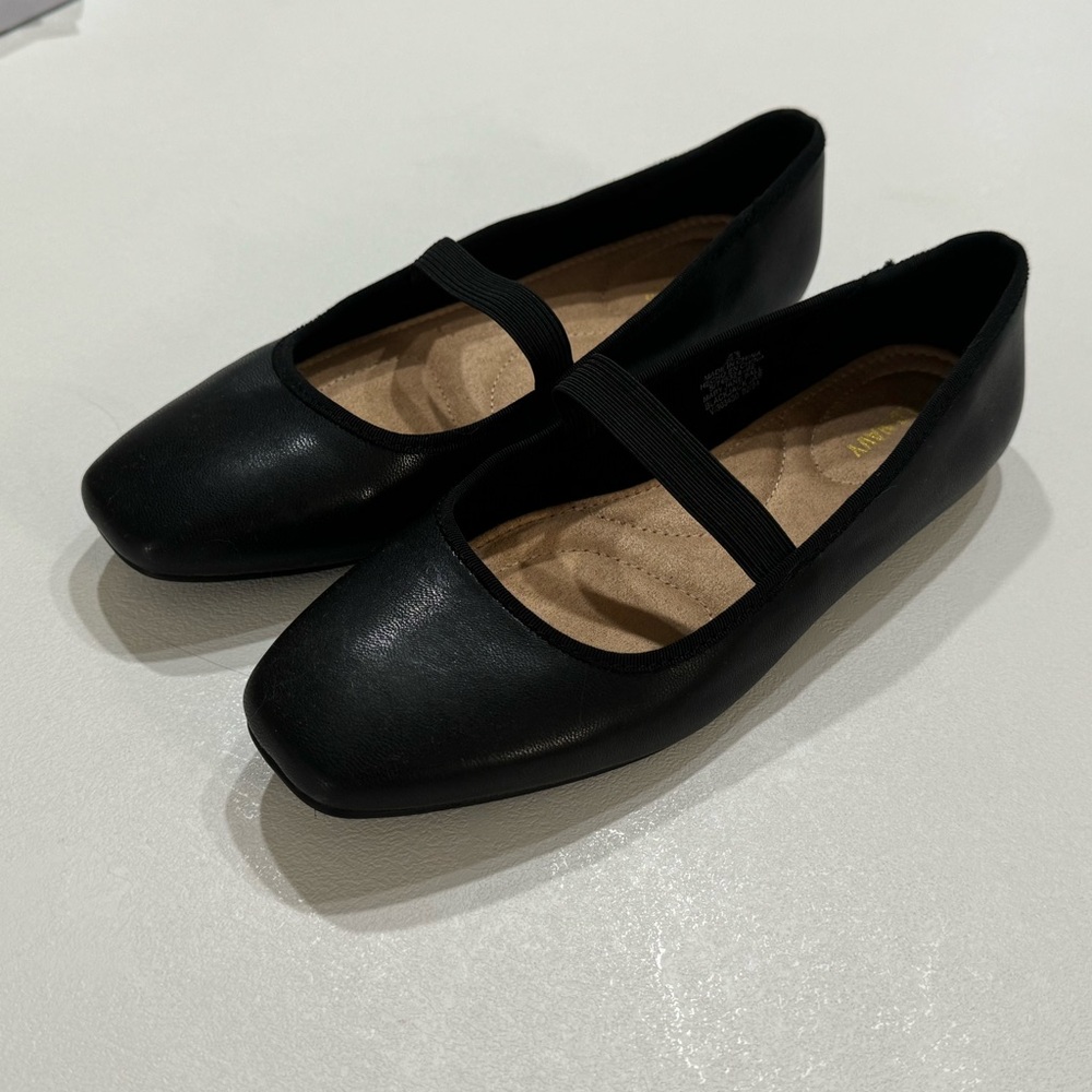 Old Navy Mary Jane Square-Toe Ballet Flats